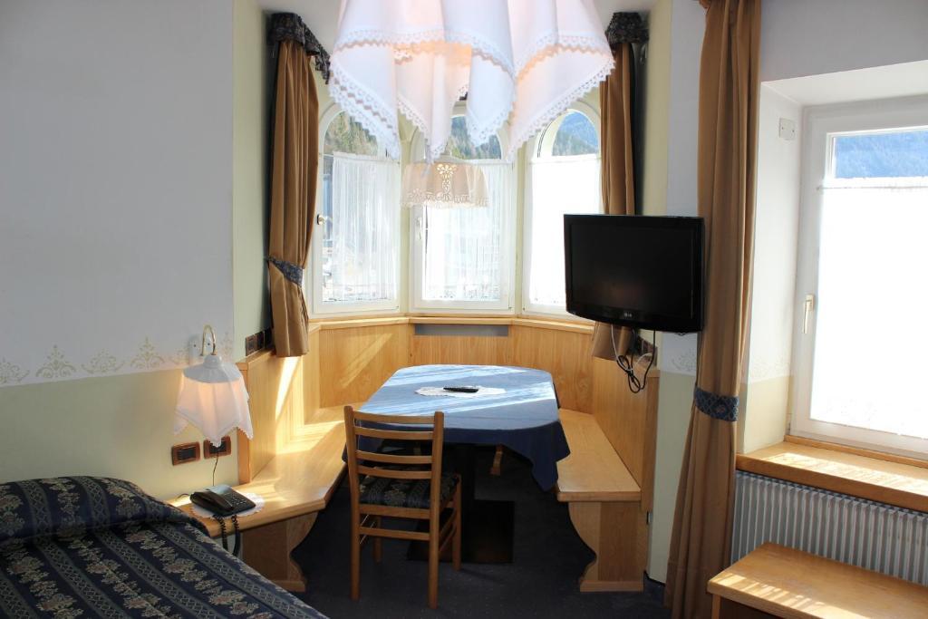Hotel Rosalpina Soraga Cameră foto